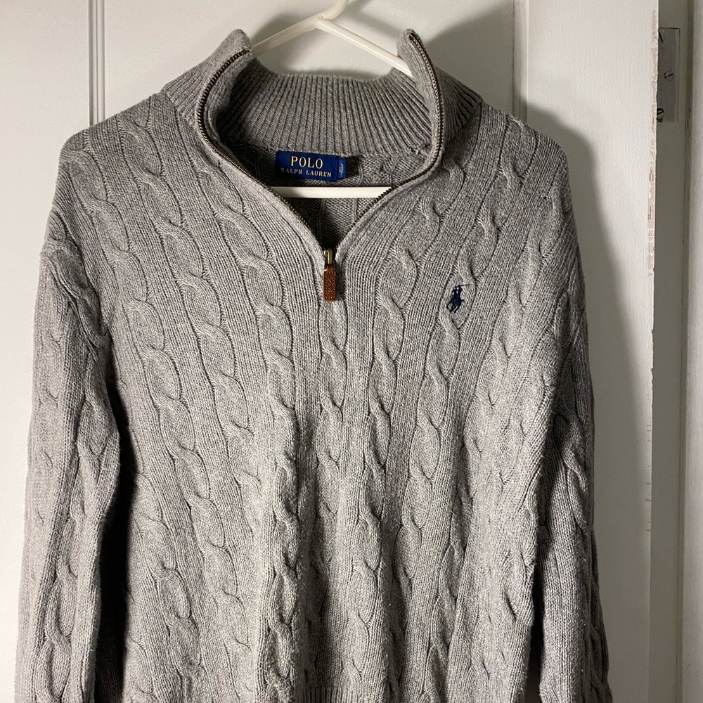 grey Men’s sweater